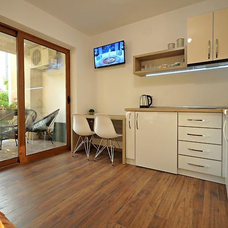 Little Paradise Apartment Budva Bagian luar foto