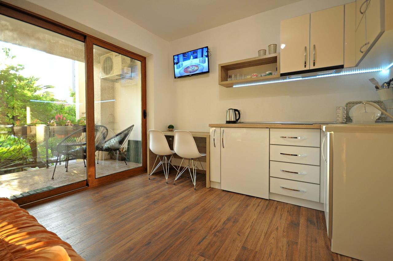 Little Paradise Apartment Budva Bagian luar foto